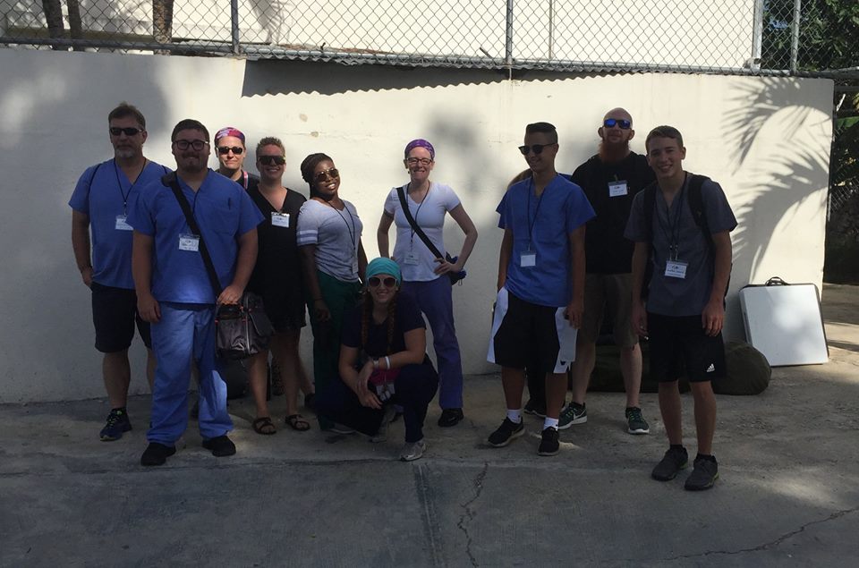 37140087_10217009525488277_2503511414358933504_n